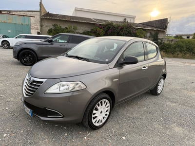 Lancia Ypsilon 1.2 69 CV 5 porte Silver