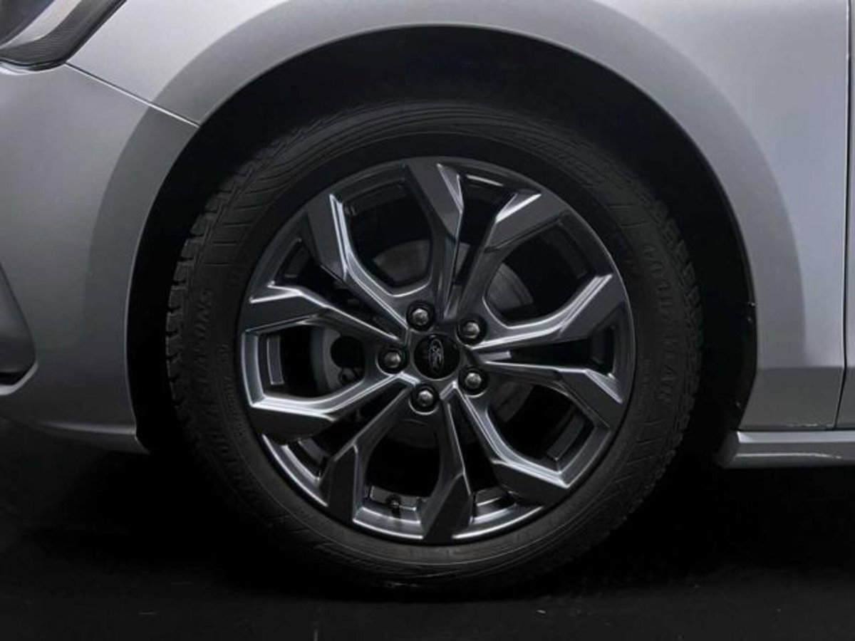 Ford Focus 1.0 EcoBoost Hybrid 125 CV Power. 5p. ST-Line Style (11)