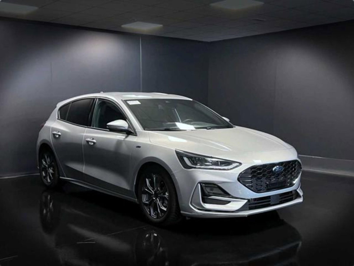 Ford Focus 1.0 EcoBoost Hybrid 125 CV Power. 5p. ST-Line Style (4)