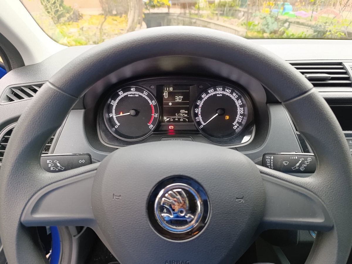 Skoda Fabia 1.0 MPI 75 CV Business (17)