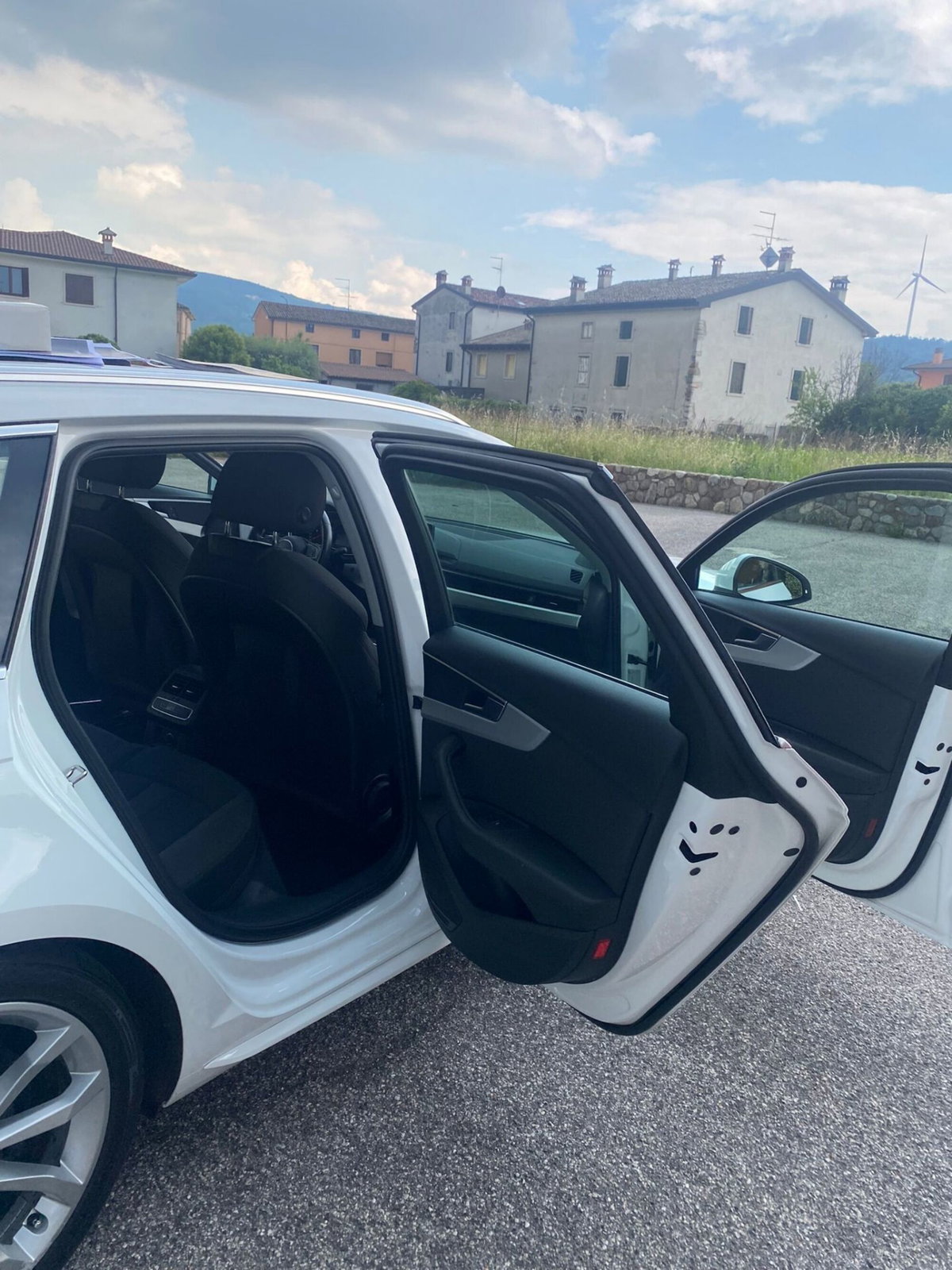 Audi A4 Avant 2.0 TDI 122 CV S tronic Sport (7)