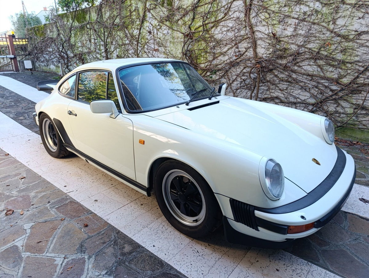 Porsche 911 Coupé Carrera 3.2