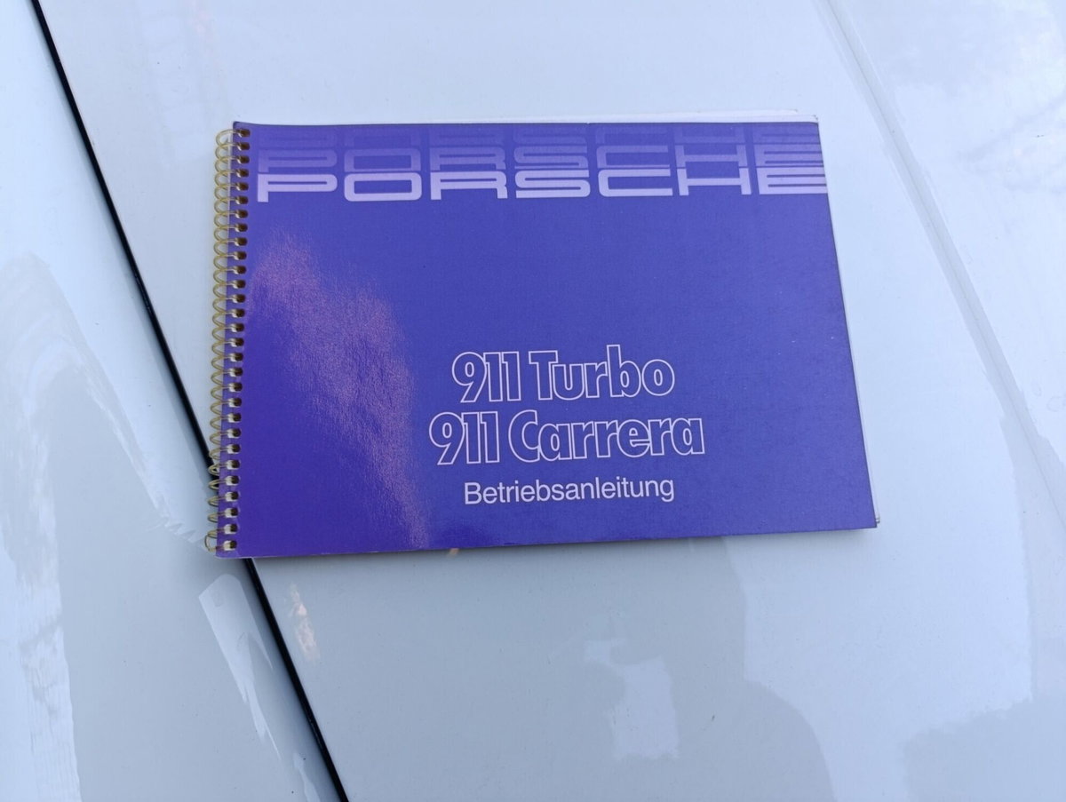 Porsche 911 Coupé Carrera 3.2 (20)