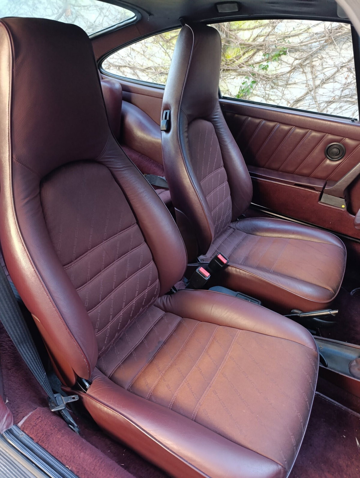 Porsche 911 Coupé Carrera 3.2 (6)