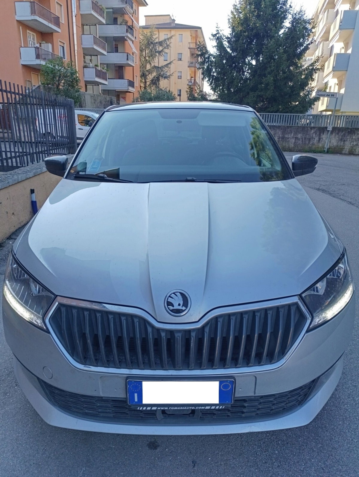 Skoda Fabia 1.0 MPI 60 CV Design Edition (6)