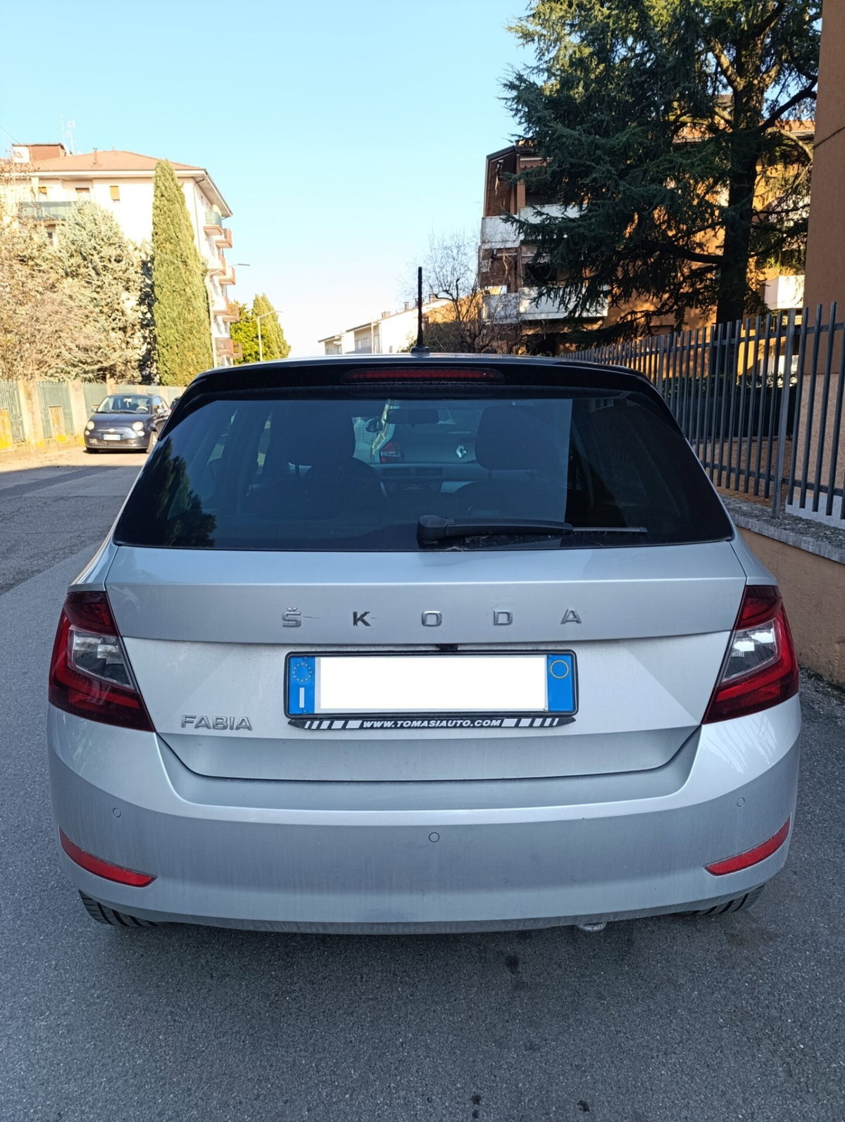 Skoda Fabia 1.0 MPI 60 CV Design Edition (8)