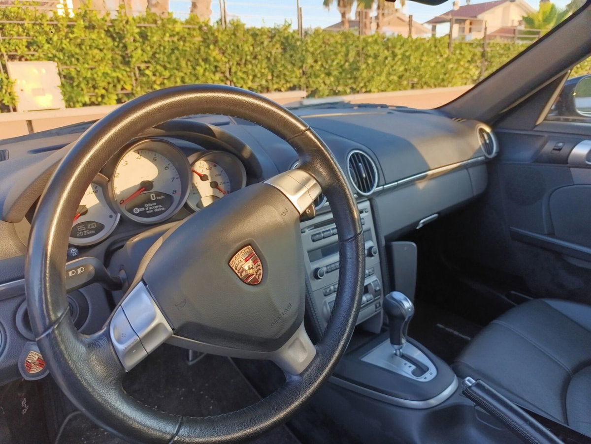 Porsche Boxster 3.2 24V S (2)