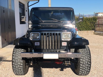 Jeep Wrangler 2.5 Laredo (2)