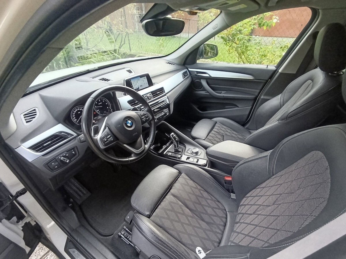 BMW X1 sDrive18d xLine Plus (10)