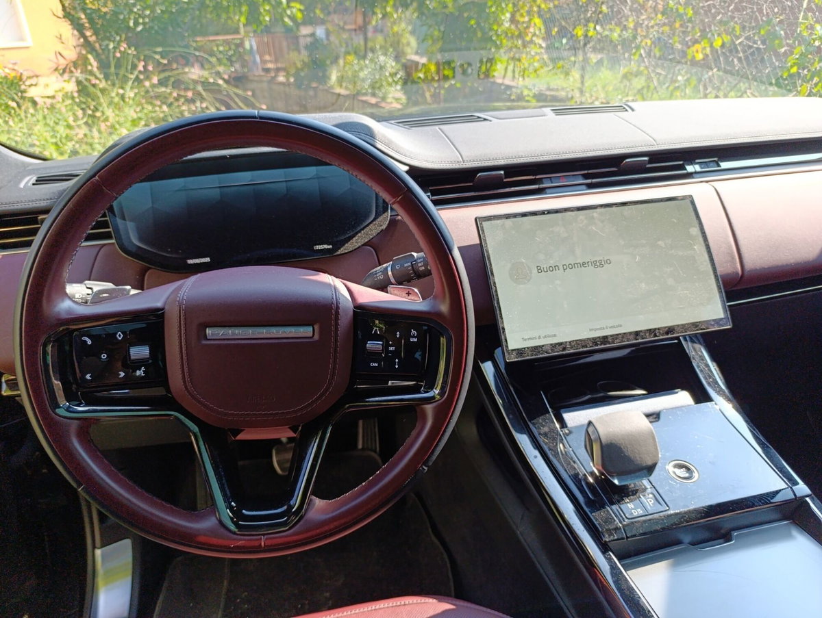 Land Rover Range Rover Sport 3.0D l6 249 CV HSE Dynamic Stealth (6)