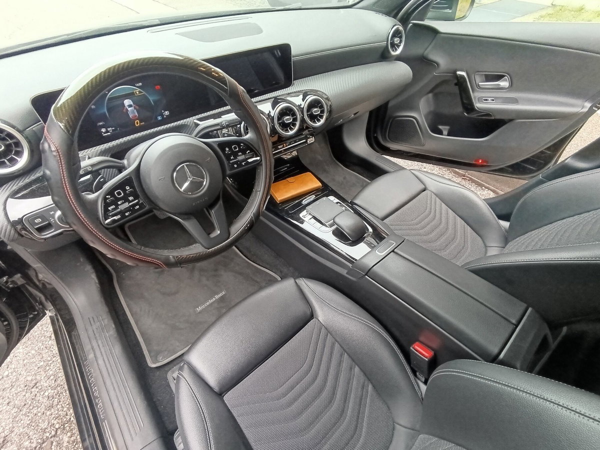 Mercedes-Benz Classe A 180 d Automatic Premium (4)