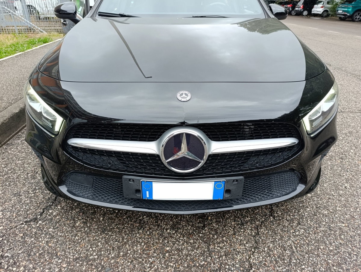 Mercedes-Benz Classe A 180 d Automatic Premium (7)