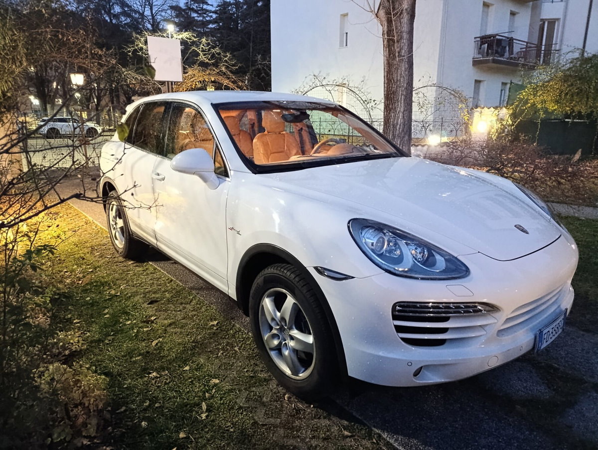 Porsche Cayenne 3.0 Diesel (3)