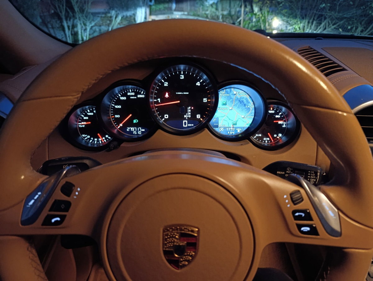 Porsche Cayenne 3.0 Diesel (4)