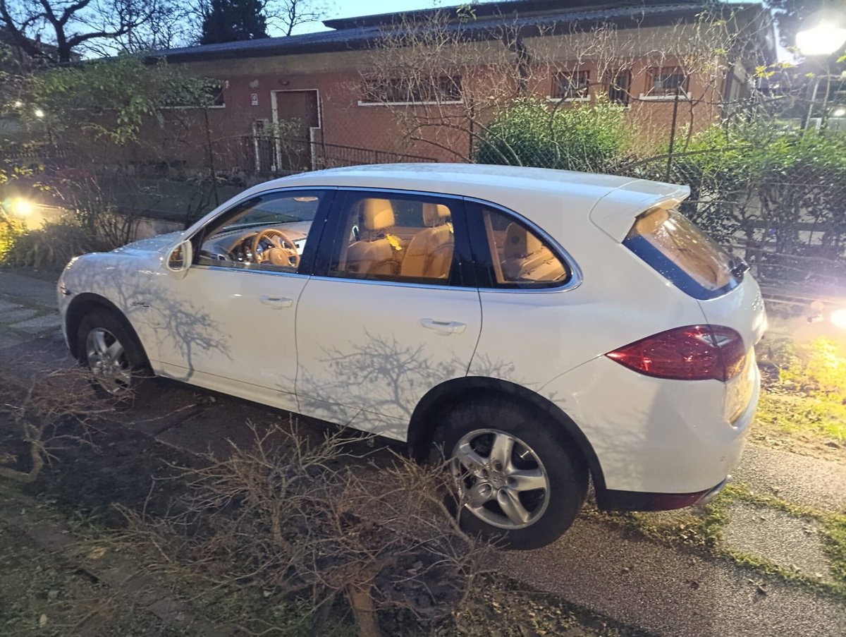 Porsche Cayenne 3.0 Diesel (7)