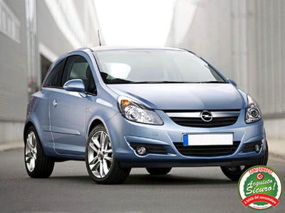 Opel Corsa 1.2 3 porte Club usata