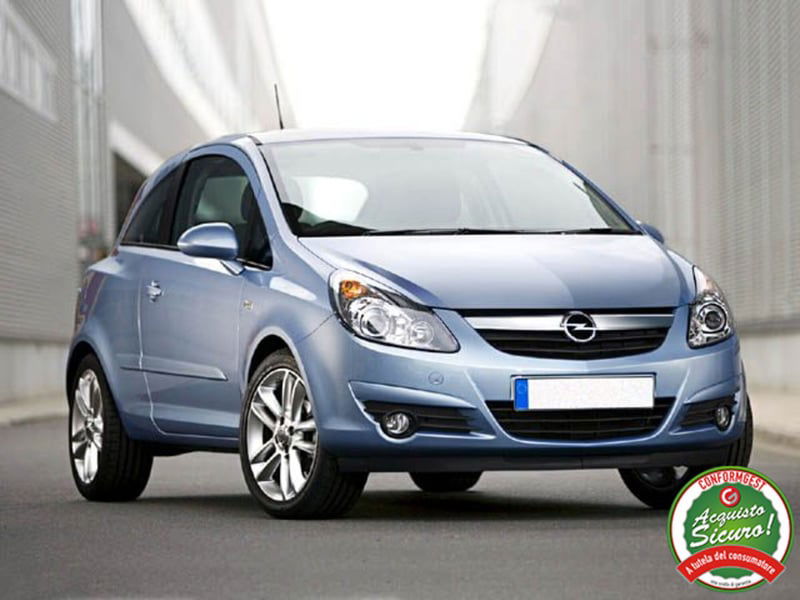 Opel Corsa 1.2 3 porte Club