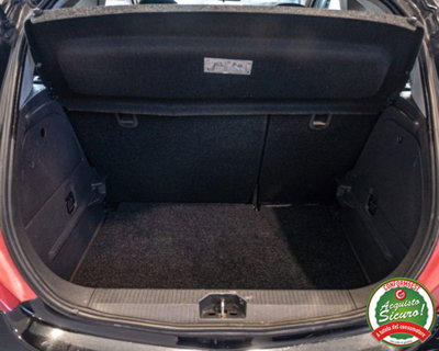 Opel Corsa 1.2 3 porte Club (15)