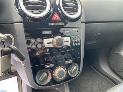 Opel Corsa 1.3 CDTI 90CV 5 porte Cosmo (12)