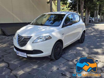 Lancia Ypsilon 0.9 TwinAir 85 CV 5 porte Metano Ecochic Gold usata