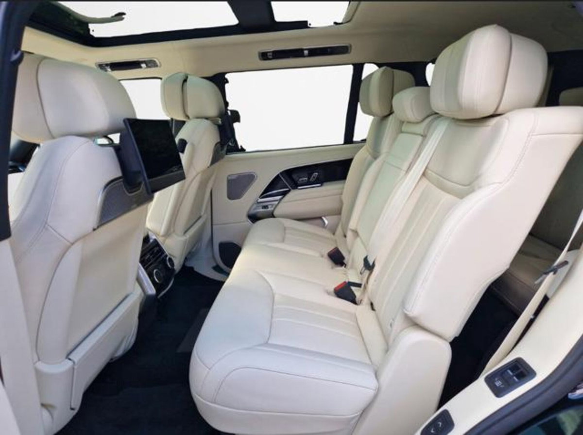 Land Rover Range Rover 4.4 V8 Autobiography LWB 7 posti (11)