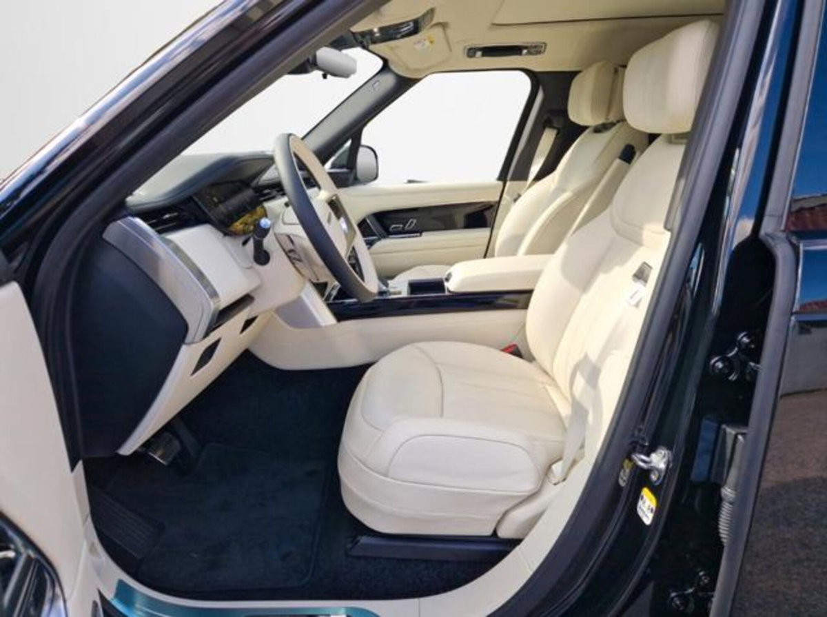 Land Rover Range Rover 4.4 V8 Autobiography LWB 7 posti (8)