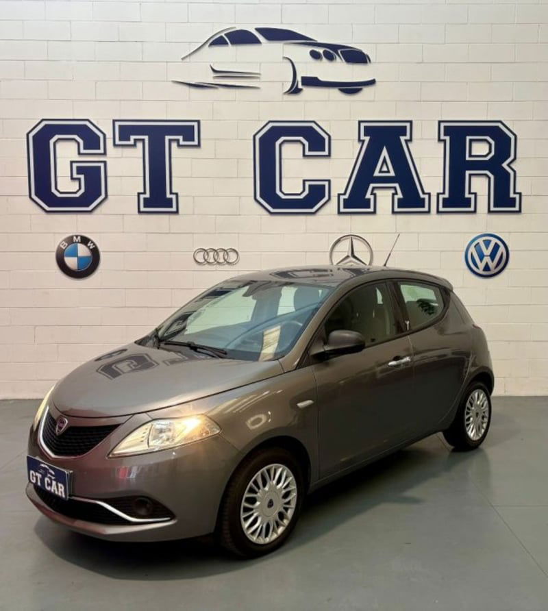 Lancia Ypsilon 1.2 69 CV 5 porte Silver