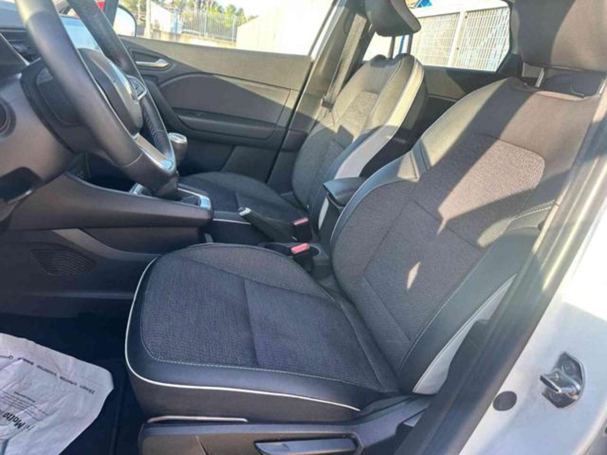 Renault Captur TCe 90 CV Intens (8)