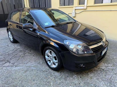 Opel Astra 1.7 CDTI 101CV 5 porte Cosmo usata