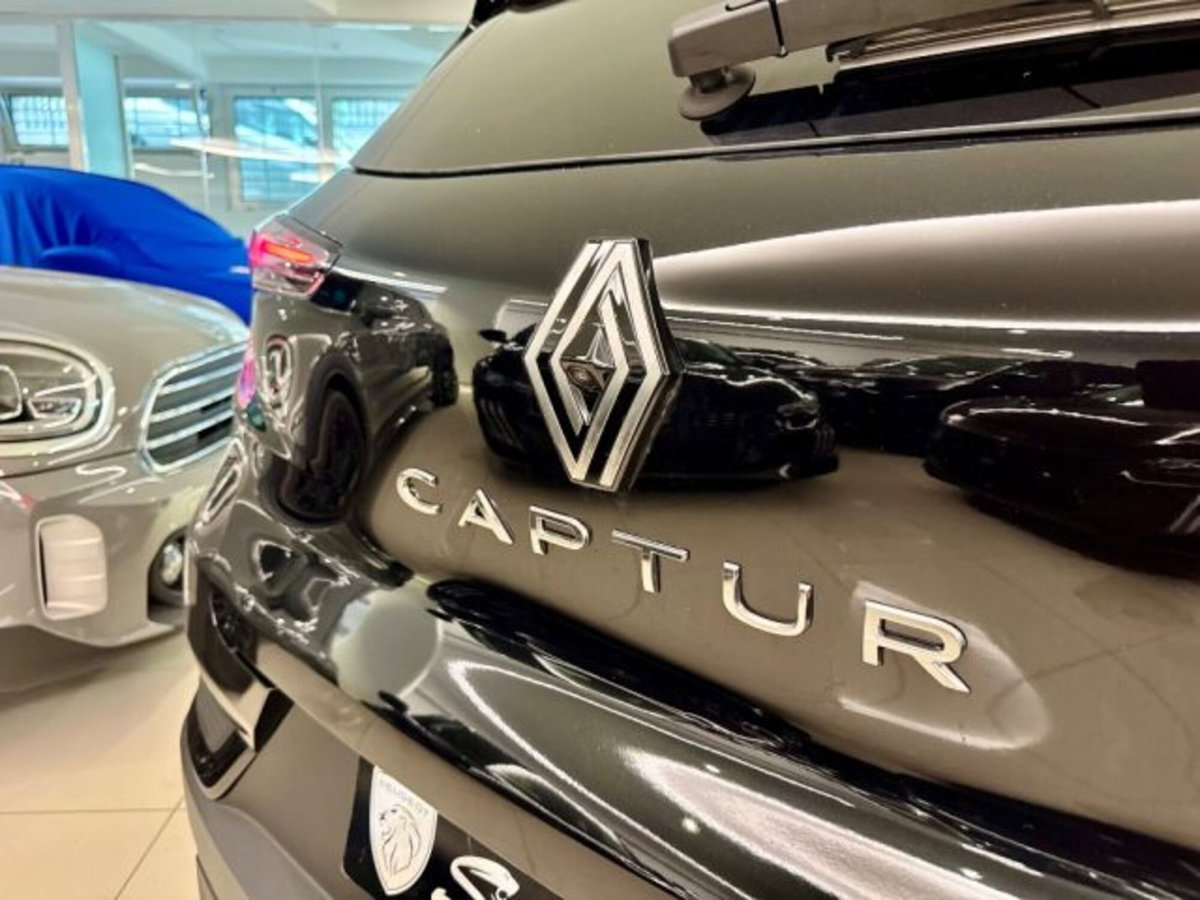 Renault Captur 1.0 eco-g Techno 100cv (11)