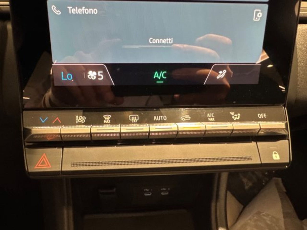 Renault Captur 1.0 eco-g Techno 100cv (15)