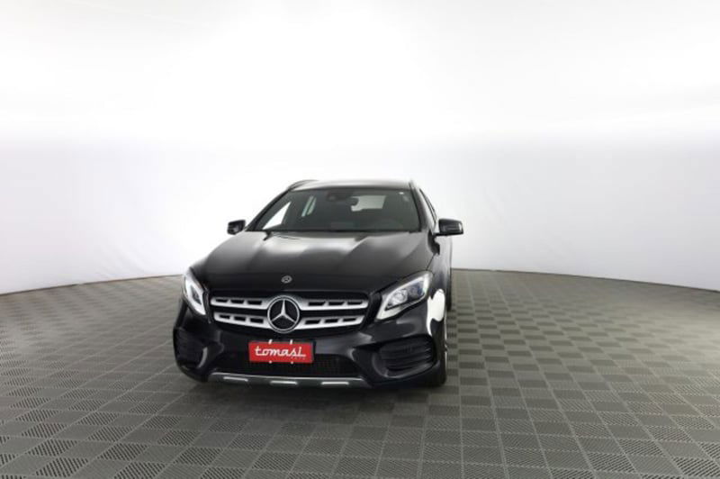 Mercedes-Benz CLA Shooting Brake 200 d Automatic Premium