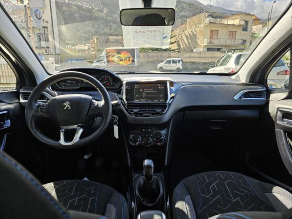 Peugeot 2008 100 S&S Allure (6)