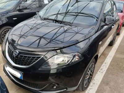 Lancia Ypsilon 1.0 FireFly 5 porte S&S Hybrid Gold Plus usata