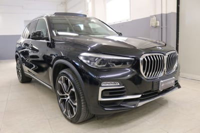 BMW X5 xDrive30d 48V xLine usata