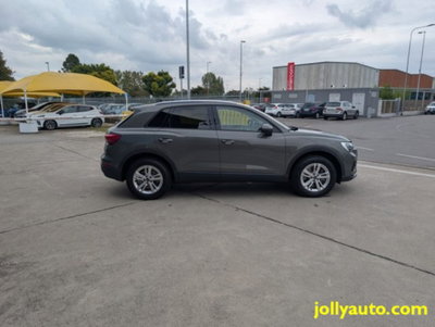 Audi Q3 45 TFSI e S tronic Business (4)