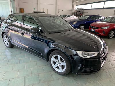 Audi A3 Sportback 30 g-tron S tronic Business