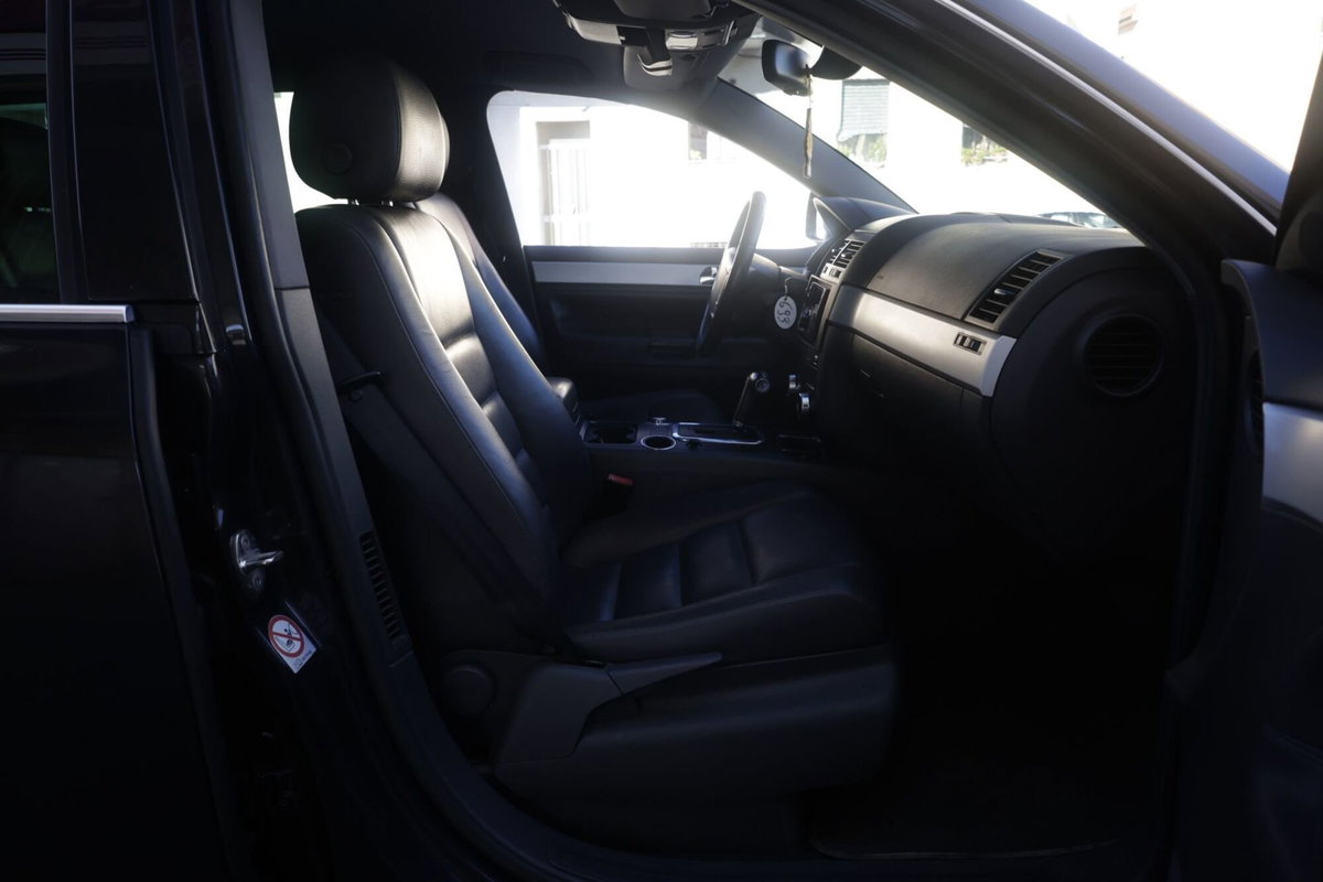 Volkswagen Touareg R5 TDI DPF Exclusive (10)