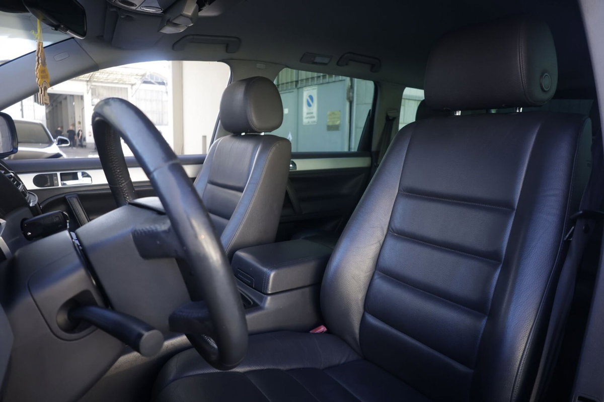Volkswagen Touareg R5 TDI DPF Exclusive (16)