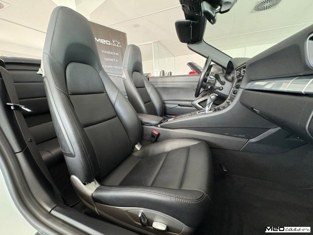 Porsche 911 Cabrio 3.0 Carrera (10)