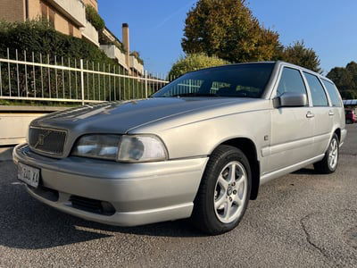 Volvo V70 2.0i turbo 20V cat T Prestige usata