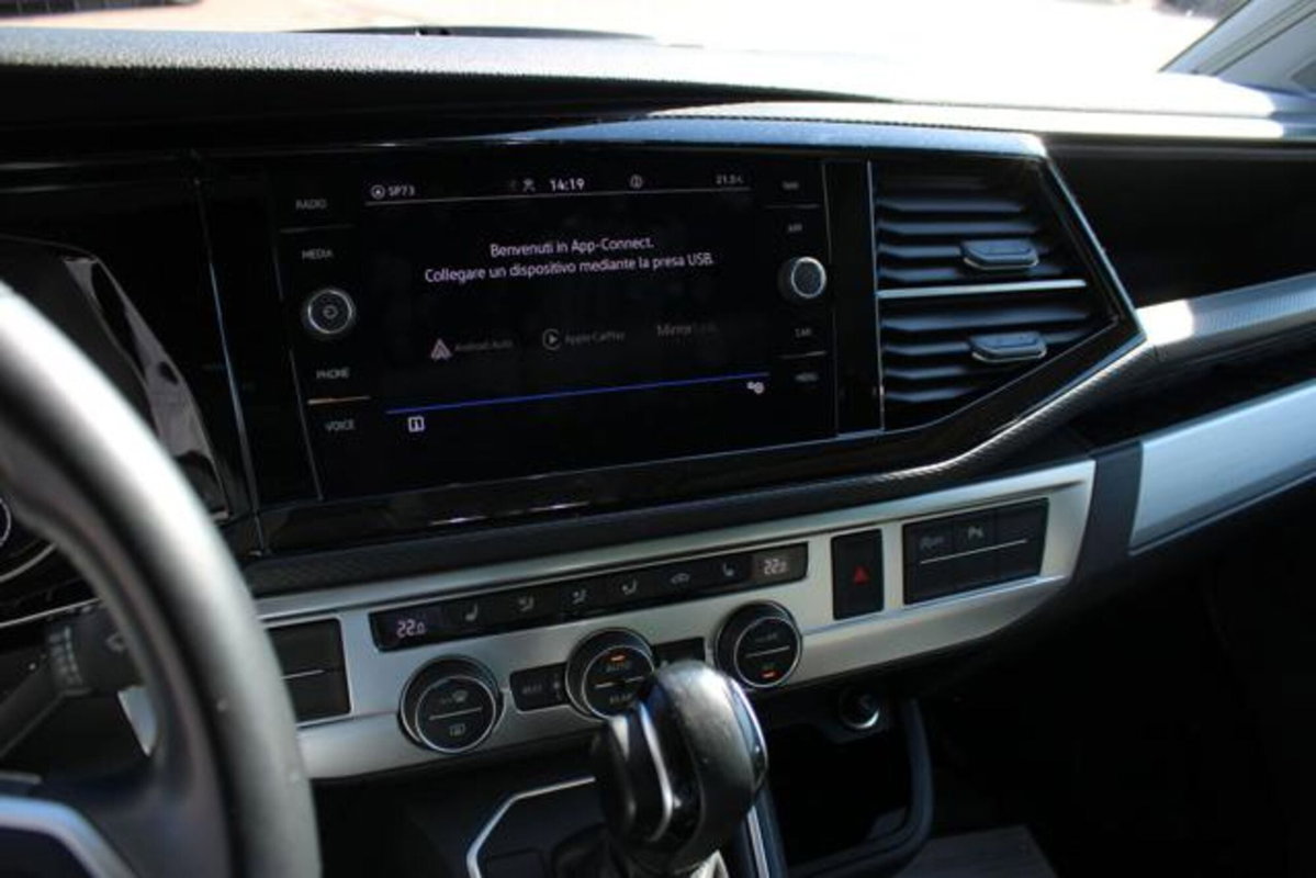 Volkswagen Multivan 2.0 TDI 204CV DSG 4Motion Comfortline (13)