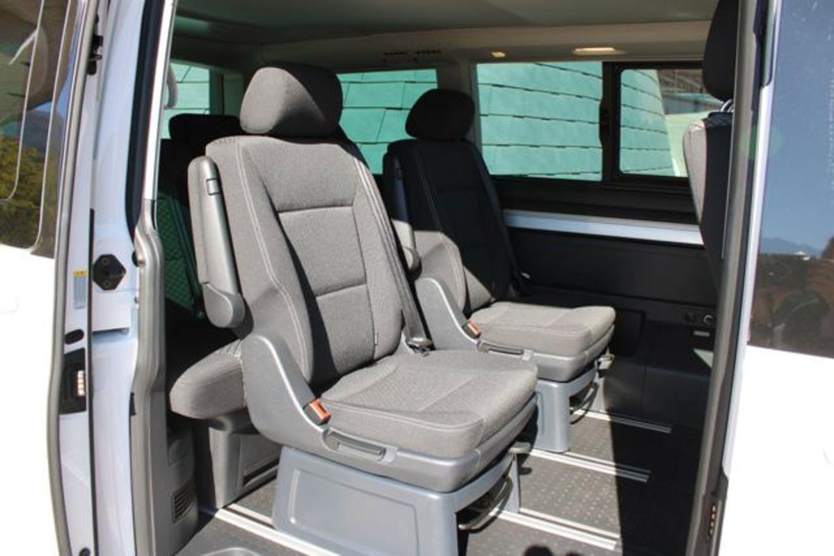 Volkswagen Multivan 2.0 TDI 204CV DSG 4Motion Comfortline (18)