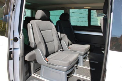 Volkswagen Multivan 2.0 TDI 204CV DSG 4Motion Comfortline (18)
