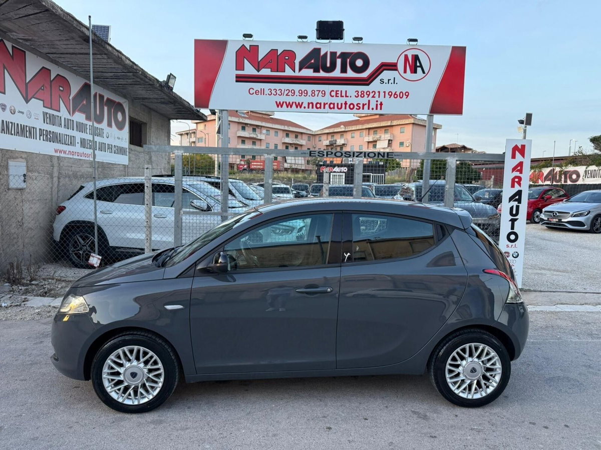 Lancia Ypsilon 1.3 MJT 16V 95 CV 5 porte S&S Platinum (8)