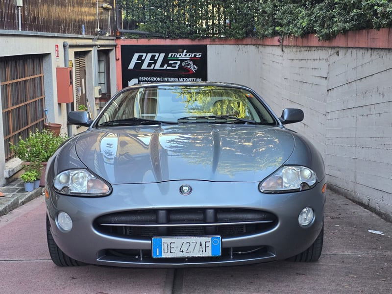 Jaguar XK 4.2 V8 Coupé