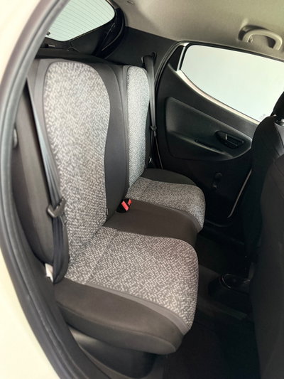 Lancia Ypsilon 0.9 TwinAir 5 porte Metano Ecochic Gold (18)
