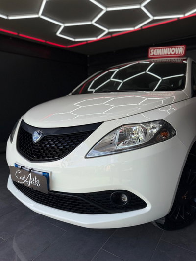 Lancia Ypsilon 0.9 TwinAir 5 porte Metano Ecochic Gold (19)