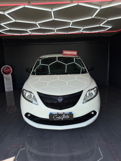 Lancia Ypsilon 0.9 TwinAir 5 porte Metano Ecochic Gold (3)
