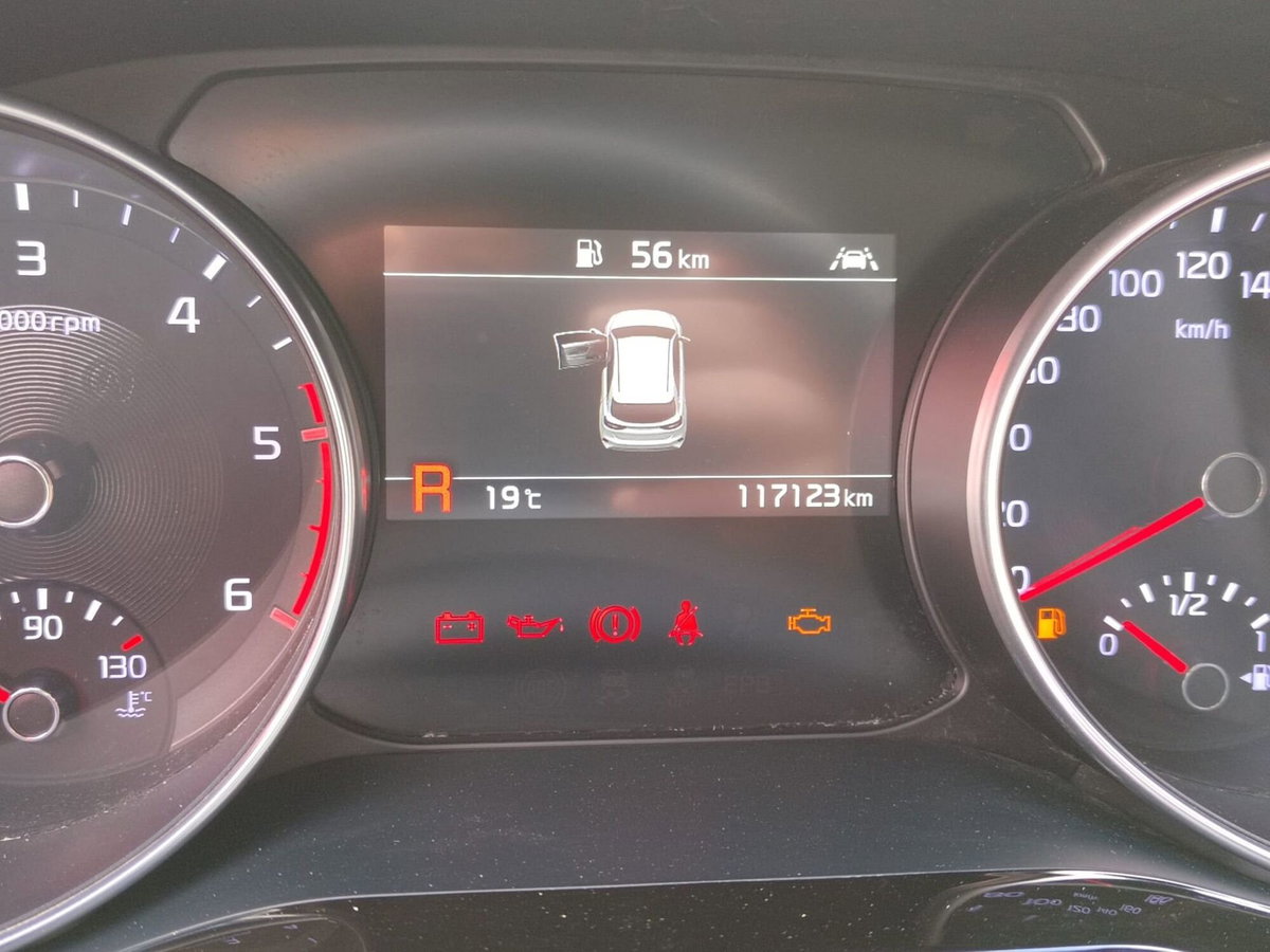 Kia XCeed 1.6 CRDi 115 CV Style (18)